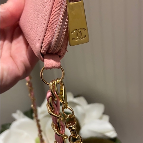 Chanel WOC - Picture 8 of 12